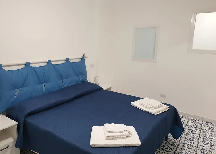 Canneto Blu ليباري